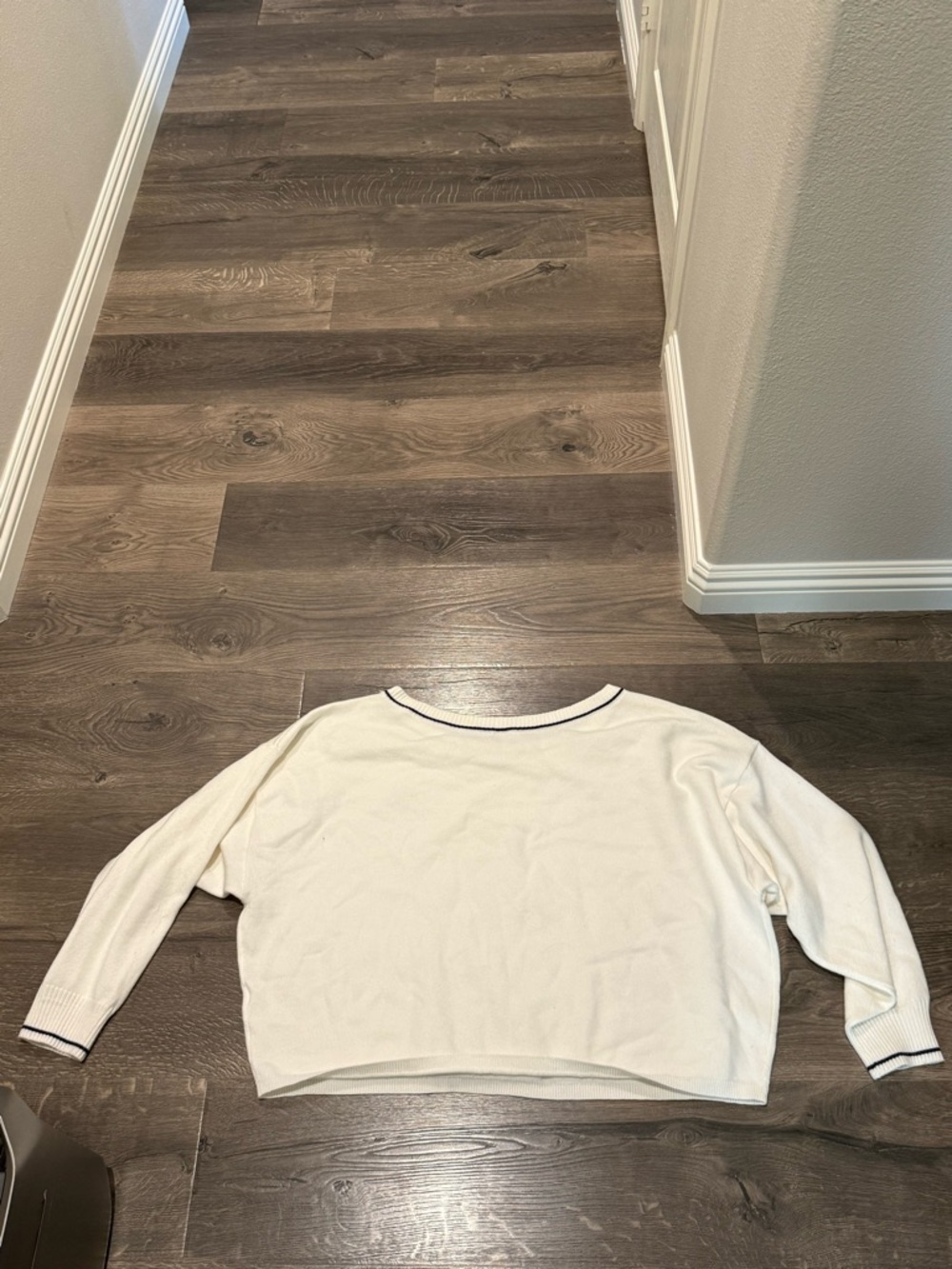 Cream Cropped Knit Sweater with Navy Trim - Picture 5 of 6